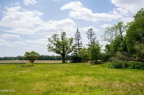 15751 Roland Rd, Sherwood, OH 43556