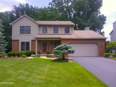 2408 Fawn Hollow Rd, Toledo, OH 43617