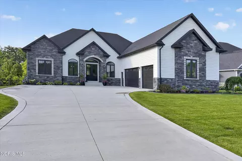 30316 Jacqueline Pl, Perrysburg, OH 43551