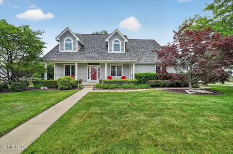 5889 Settlers Ridge Cir, Sylvania, OH 43560