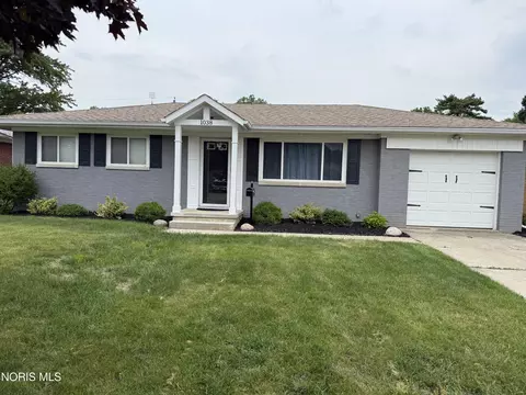 1038 Kirk St, Maumee, OH 43537