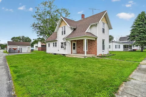 411 N 2nd St, North Baltimore, OH 45872