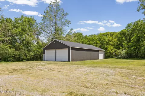 7325 Yawberg Rd, Whitehouse, OH 43571