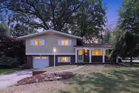 6045 Holman Rd, Toledo, OH 43615