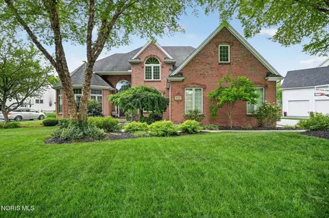 6125 E Cobblestones Ln, Sylvania, OH 43560