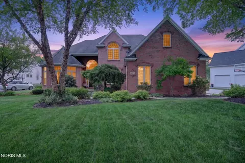 6125 E Cobblestones Ln, Sylvania, OH 43560