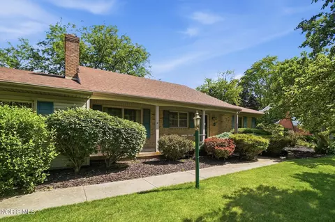 1626 Imperial Ln, Findlay, OH 45840