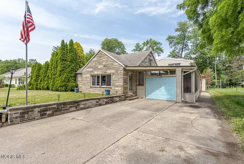 1020 Birch Ave, Maumee, OH 43537