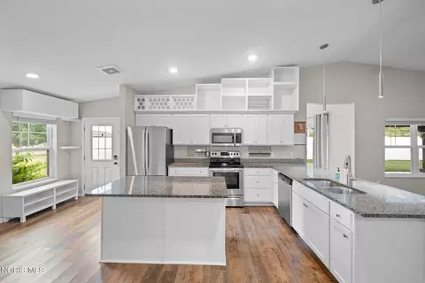 Kitchen - 13 Cascade Ln, Delta, OH 43515 photo 1 of 1