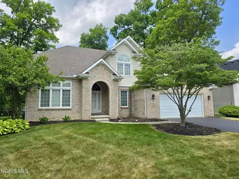 8948 Linden Lake Rd, Sylvania, OH 43560
