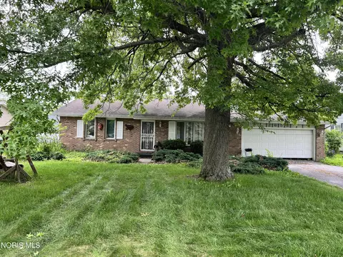 2658 N Cole St, Lima, OH 45801