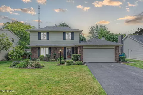 6435 Antoinette Ln, Maumee, OH 43537