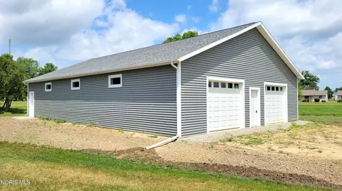 408 N Park Ln, Pioneer, OH 43554