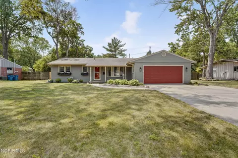 4931 Weldwood Ln, Sylvania, OH 43560