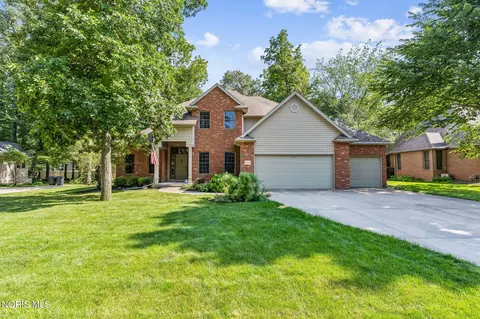 1443 Silver Pine Ln, Findlay, OH 45840