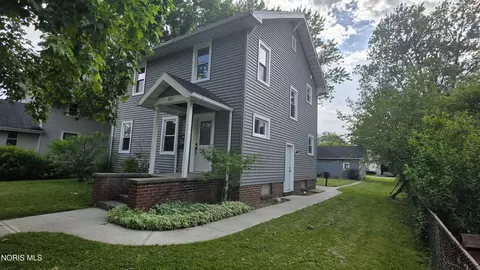 321 N Cherry St, Bryan, OH 43506