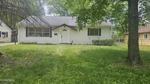 401 Dickens Dr, Toledo, OH 43607