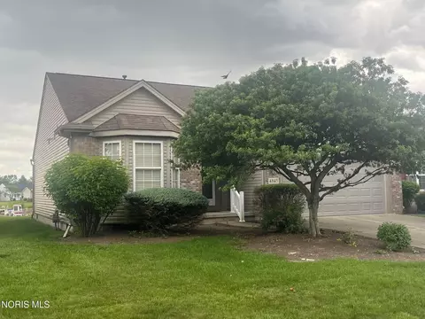 4845 Waterbury Ln, Maumee, OH 43537