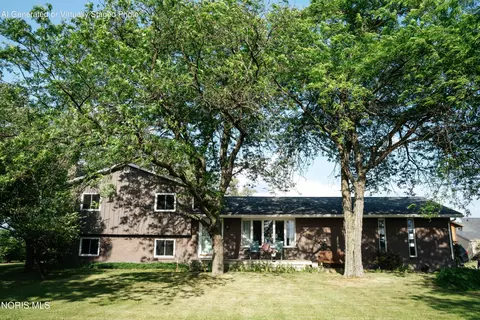 4022 N Berkey Southern Road Rd, Berkey, OH 43504