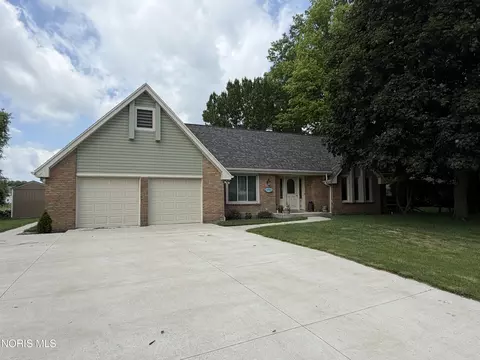 2956 W Byrnwyck Rd, Maumee, OH 43537