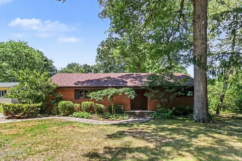 635 Glengary Rd, Toledo, OH 43617