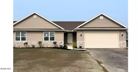 14529 Dexter Falls Rd, Perrysburg, OH 43551