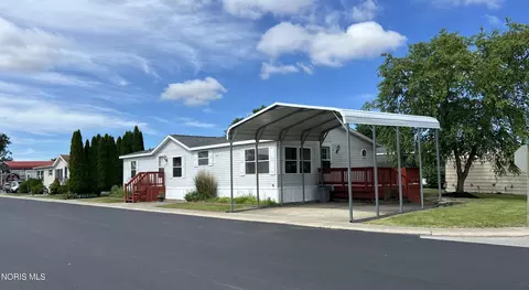 930 E Broadway St #23, North Baltimore, OH 45872