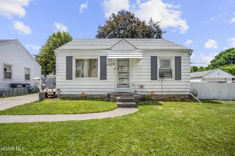 4429 Packard Rd, Toledo, OH 43612