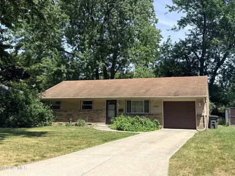 5920 Malden Ave, Toledo, OH 43623