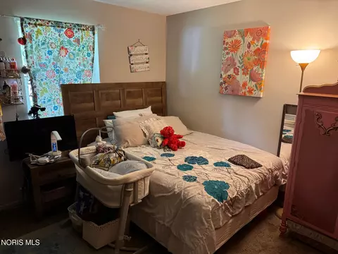 607 Olive Dr, Bryan, OH 43506 photo 6