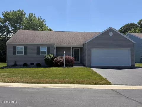 1367 Countryside Dr, Findlay, OH 45840