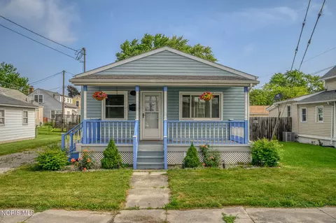 622 Mcdougal St, Fostoria, OH 44830