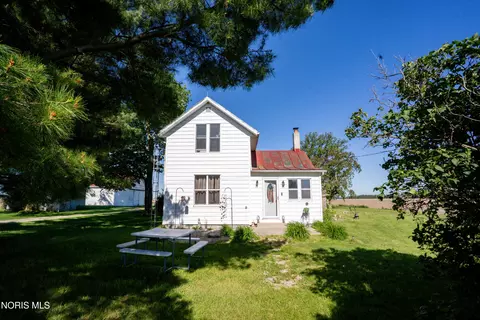 e477 County Road 16, Holgate, OH 43527