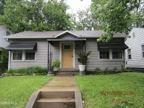 3168 Douglas Rd, Toledo, OH 43606