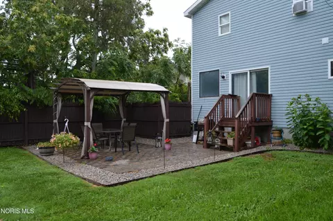 Exterior - 334 E Patterson St, Dunkirk, OH 45836 photo 3 of 4
