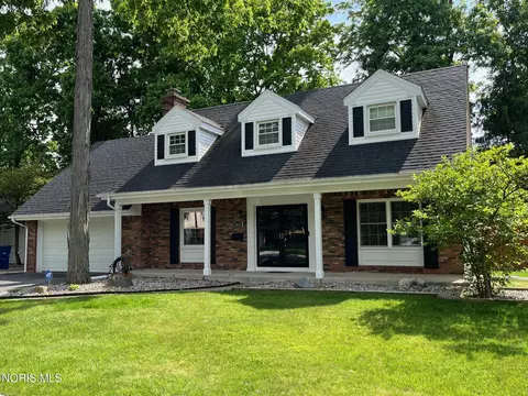 3060 Villa Dr, Toledo, OH 43614