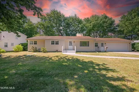 5013 Maryhill Rd, Sylvania, OH 43560