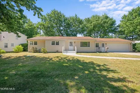 5013 Maryhill Rd, Sylvania, OH 43560