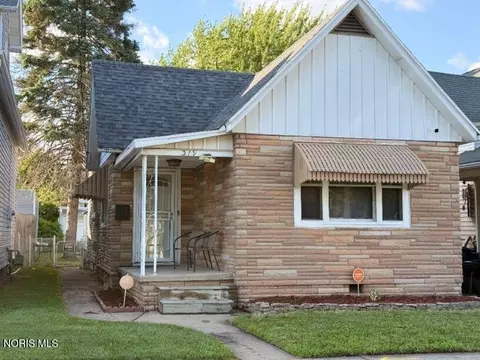 319 Palmer St, Toledo, OH 43608