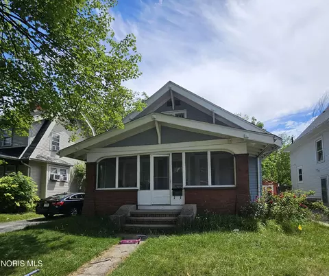 3826 Drexel Dr, Toledo, OH 43612
