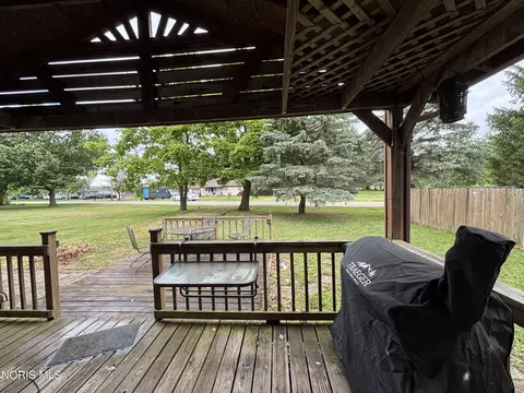 Exterior - 3237 Rd 424, Antwerp, OH 45813 photo 13 of 14