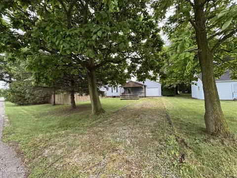 Exterior - 3237 Rd 424, Antwerp, OH 45813 photo 9 of 14