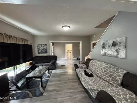 Living - 3237 Rd 424, Antwerp, OH 45813 photo 1 of 3