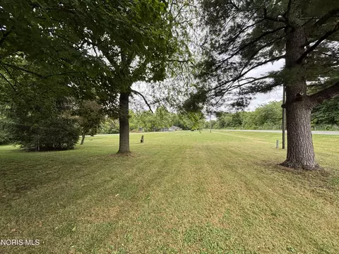 Exterior - 3237 Rd 424, Antwerp, OH 45813 photo 7 of 14