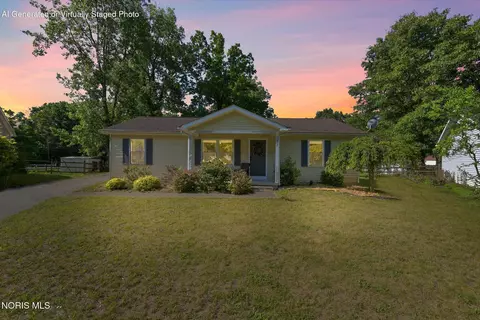 9617 Oak Run Ct, Holland, OH 43528
