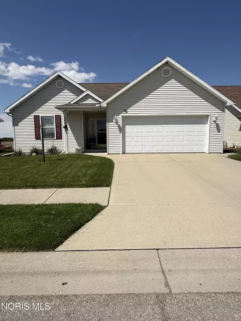 302 Hidden Rdg, Delta, OH 43515