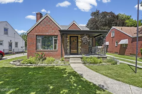 3124 Heatherdowns Blvd, Toledo, OH 43614