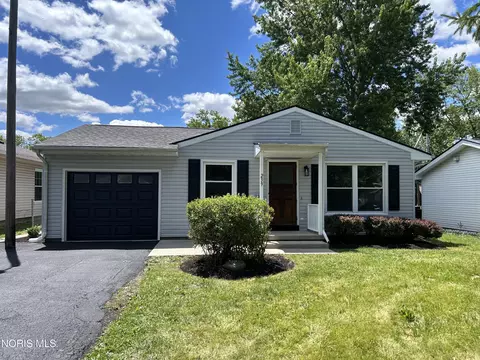 239 Ellis Ave, Findlay, OH 45840