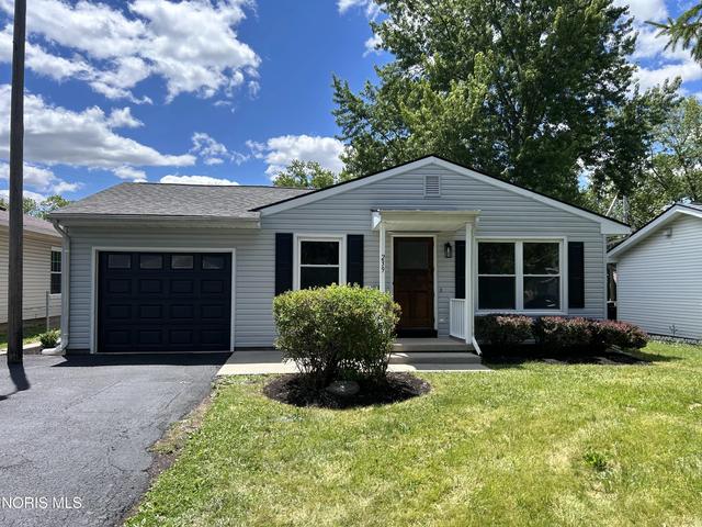 239 Ellis Ave, Findlay, OH 45840