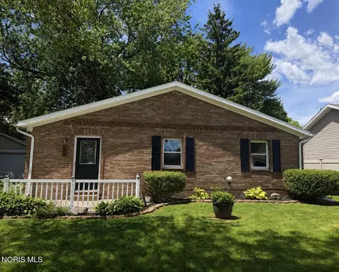 117 N Goodrich St, Oregon, OH 43616